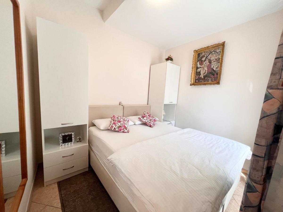 Apartments Tereza Novigrad Istria Extérieur photo